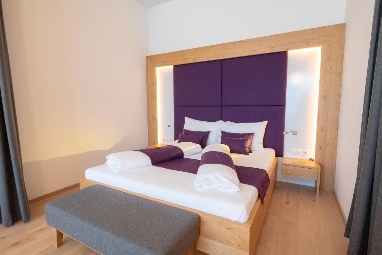 Gut Leithaberg Hotel Jois Bagian luar foto